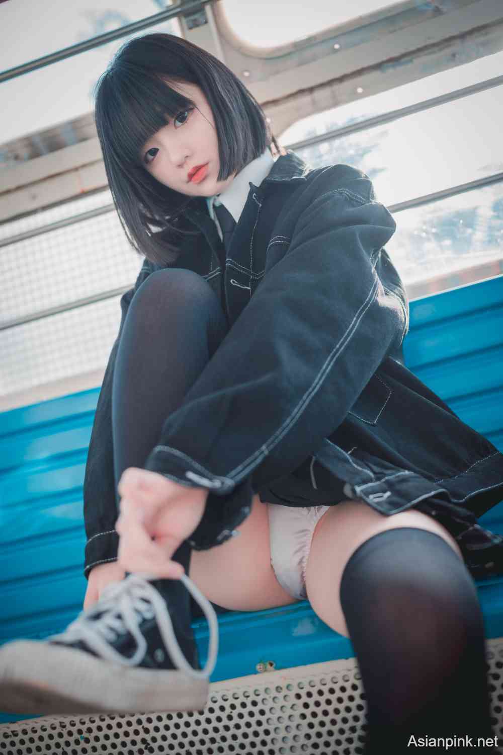 DJAWA Photo – Jeong Jenny (정제니) – Theme Park Girl