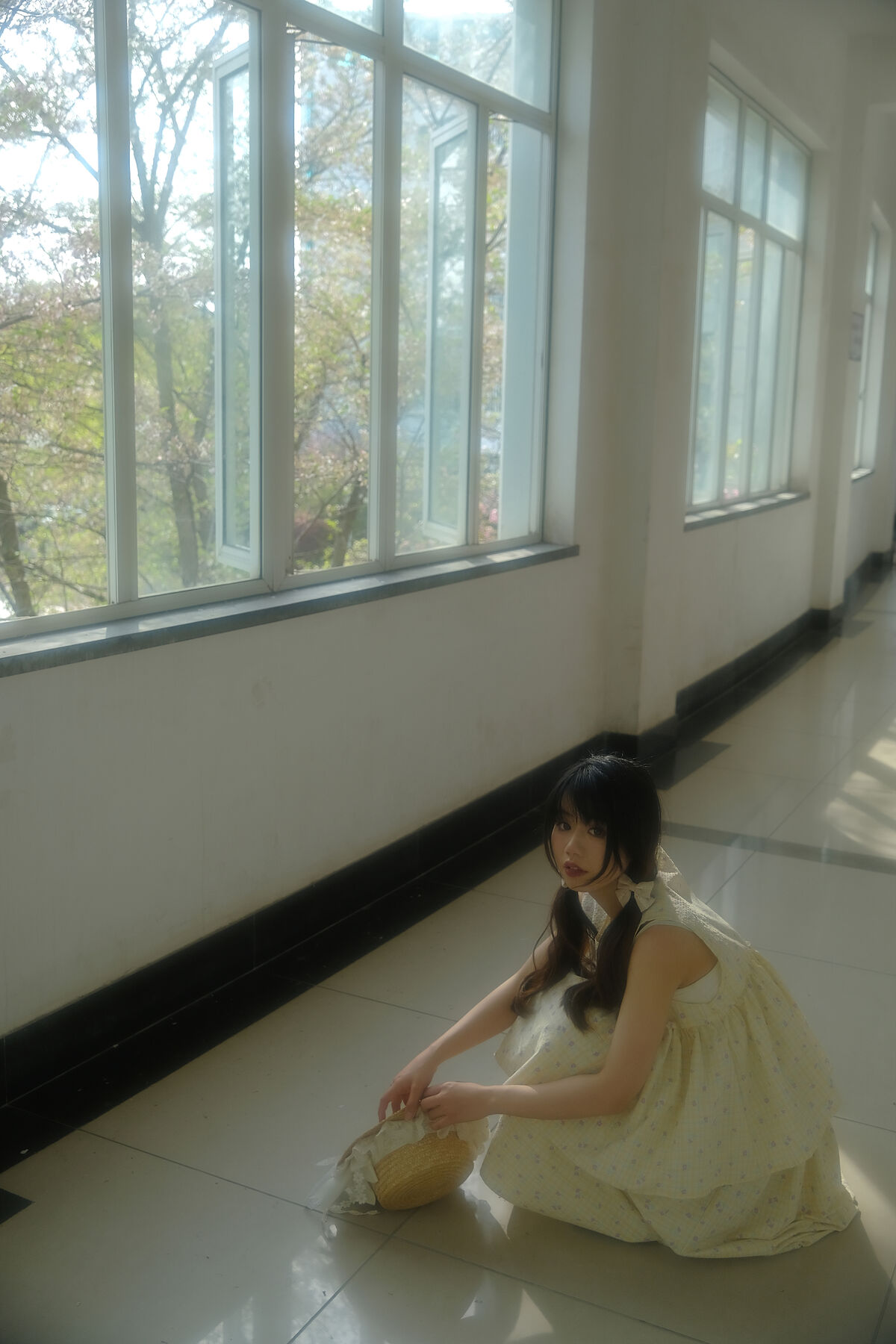 YiTuYu艺图语 Vol.8300 祝勺子 (24P)