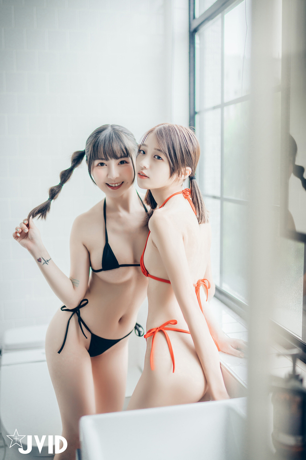 JVID 妍妍 Angel & Tiny – 蘿莉百合 Set.01(38P)
