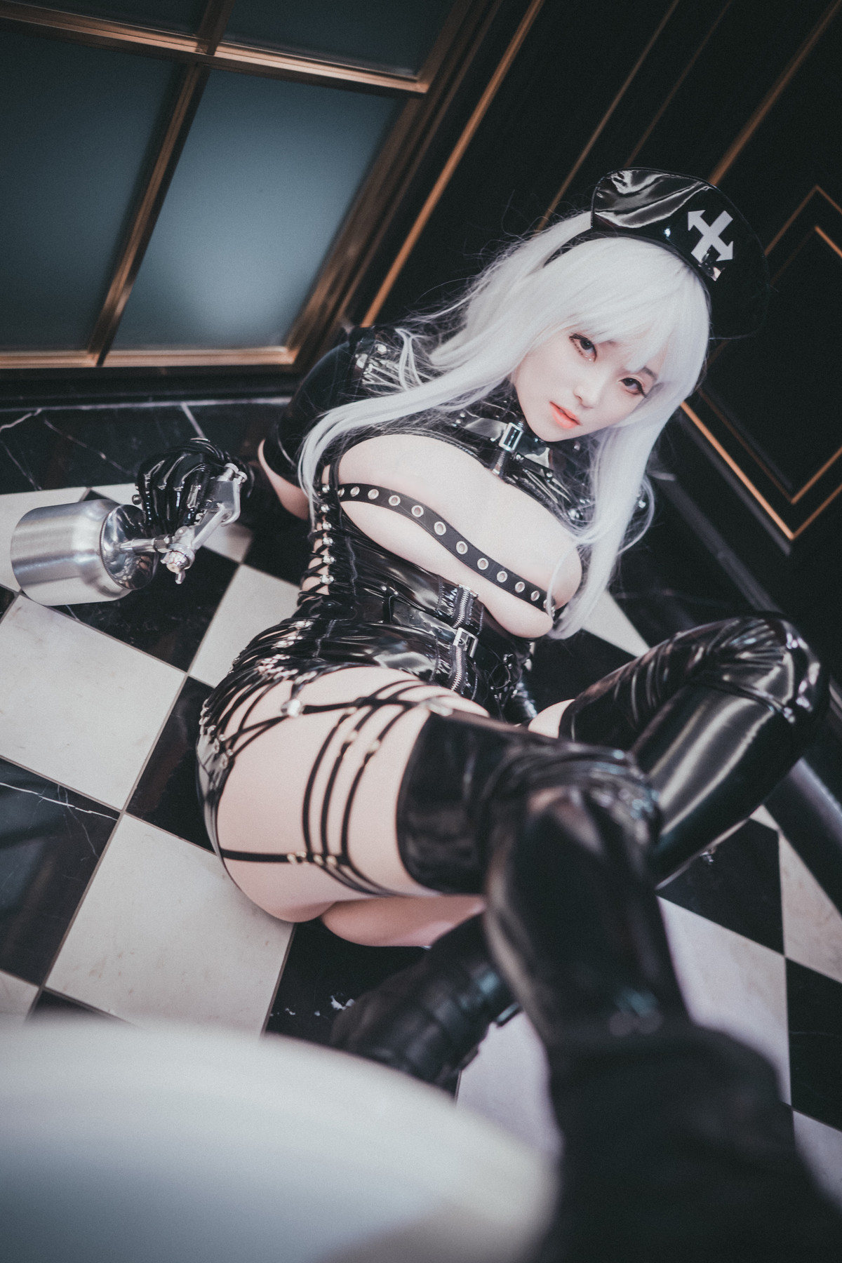 Bambi 밤비, DJAWA ‘Poisonous Nurse’ Set.02(35P)