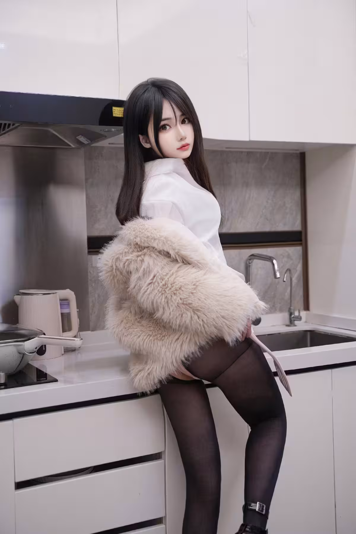 [XR Uncensored] Lin Yue Yue (林月月) – 廚房料理未上架無碼共享 (80 Photos)
