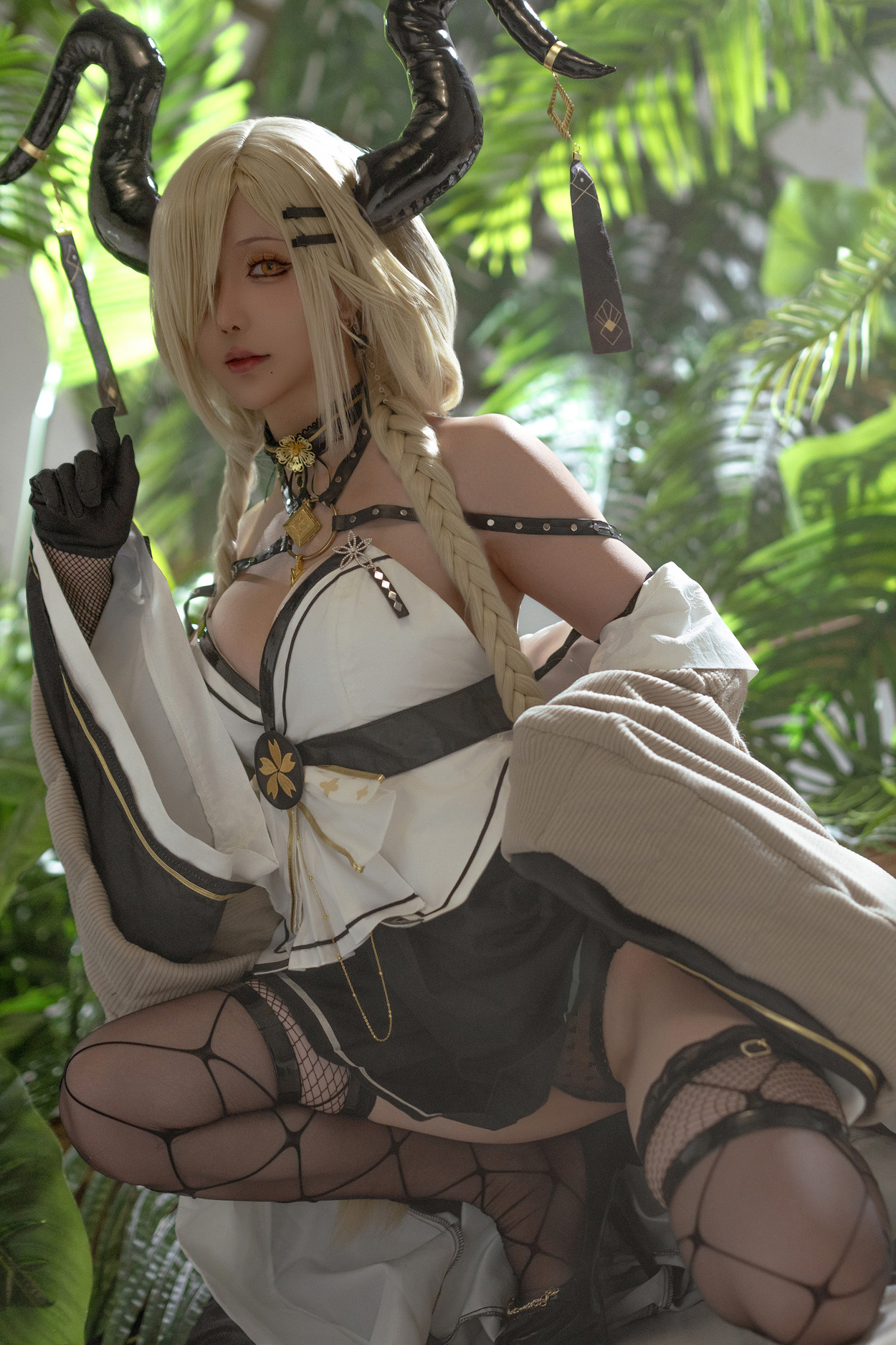 Cosplay 星之迟迟Hoshilily 2024 万圣节尾张 Set.01(48P)