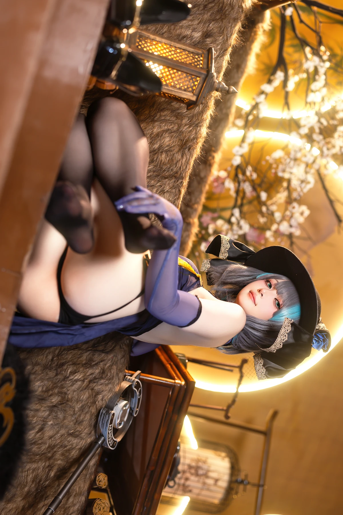 Cosplay 屿鱼 – 金装猫猫头