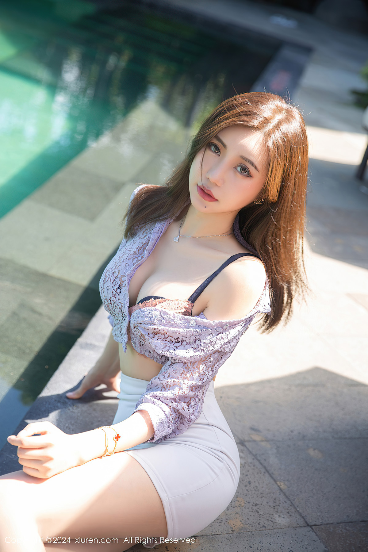 XiuRen秀人网 No.8299 绮里嘉ula(70P)