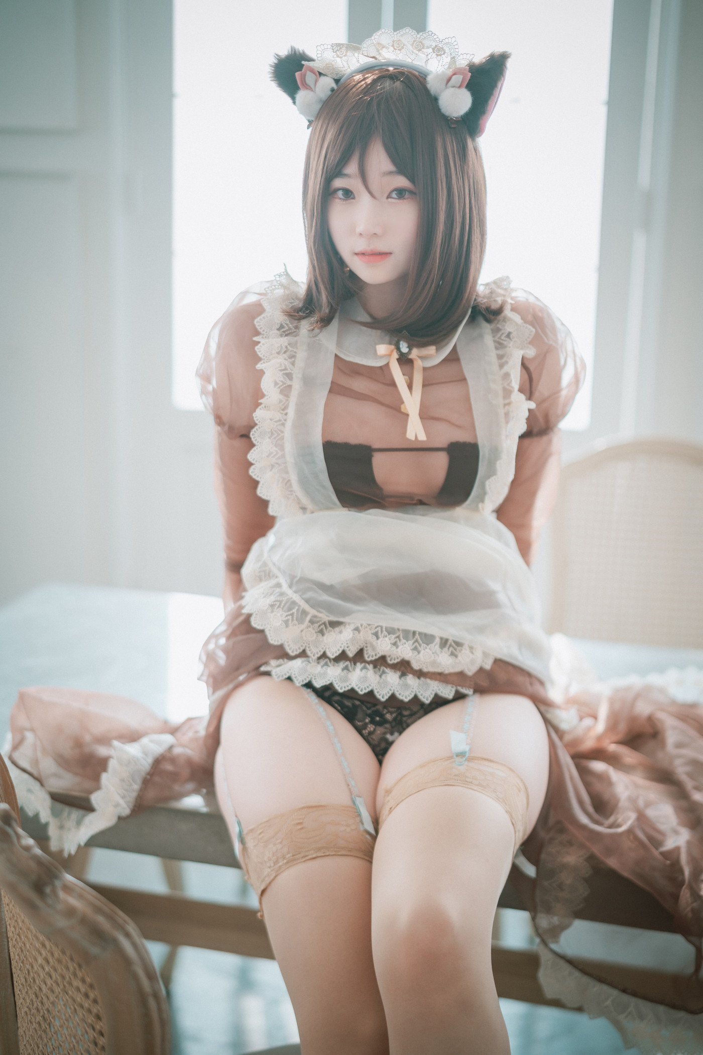 Bambi 밤비, DJAWA ‘Pure Marron Maid’(45P)