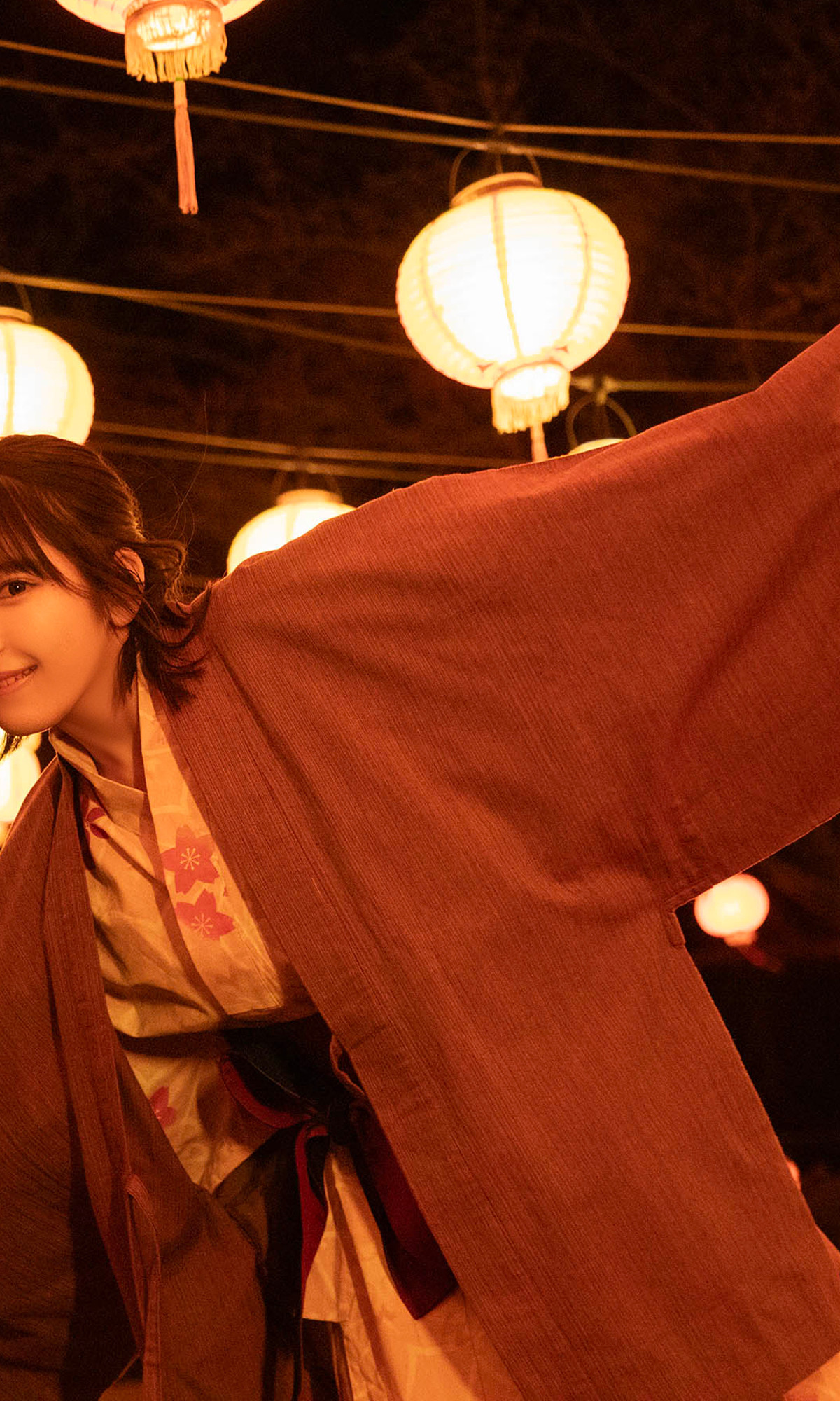 Toumi 十味, 週プレ Photo Book 「キミと春らんまん」 Set.02