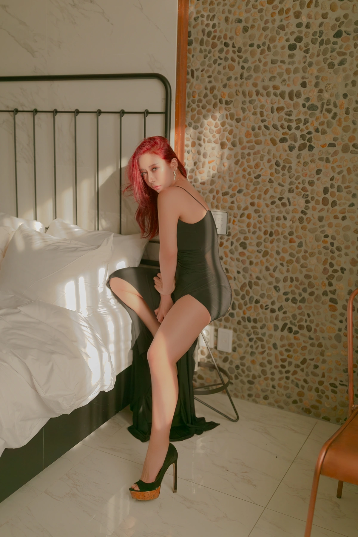 Soyoung 소영, PhotoBook 「In The Hotel」