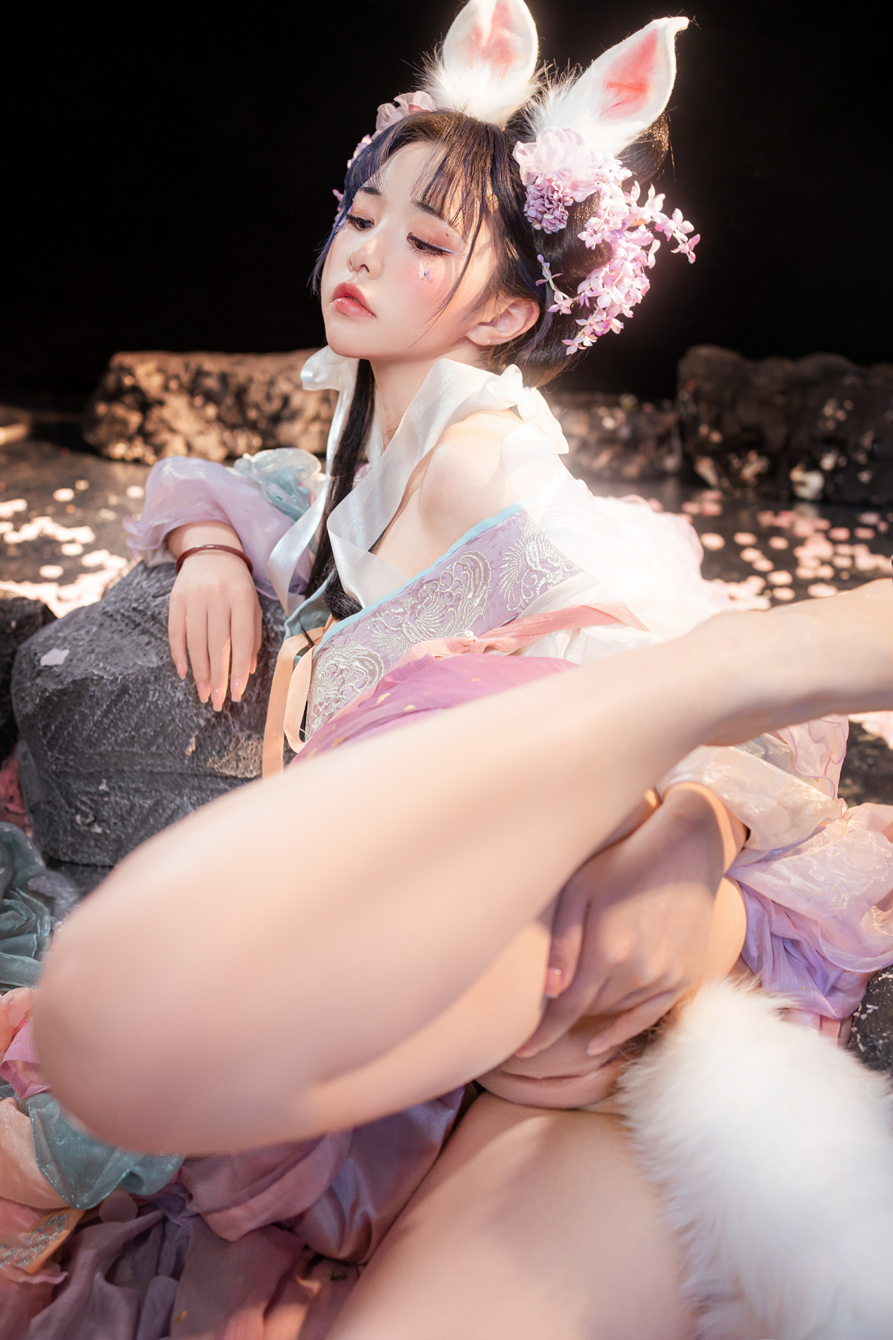 Nekokoyoshi 爆机少女喵小吉, 写真集 绮怀