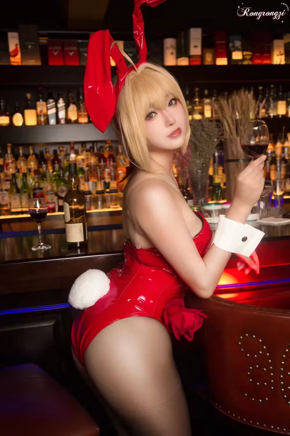 小容仔咕咕咕w – FGO 尼祿 兔女郎