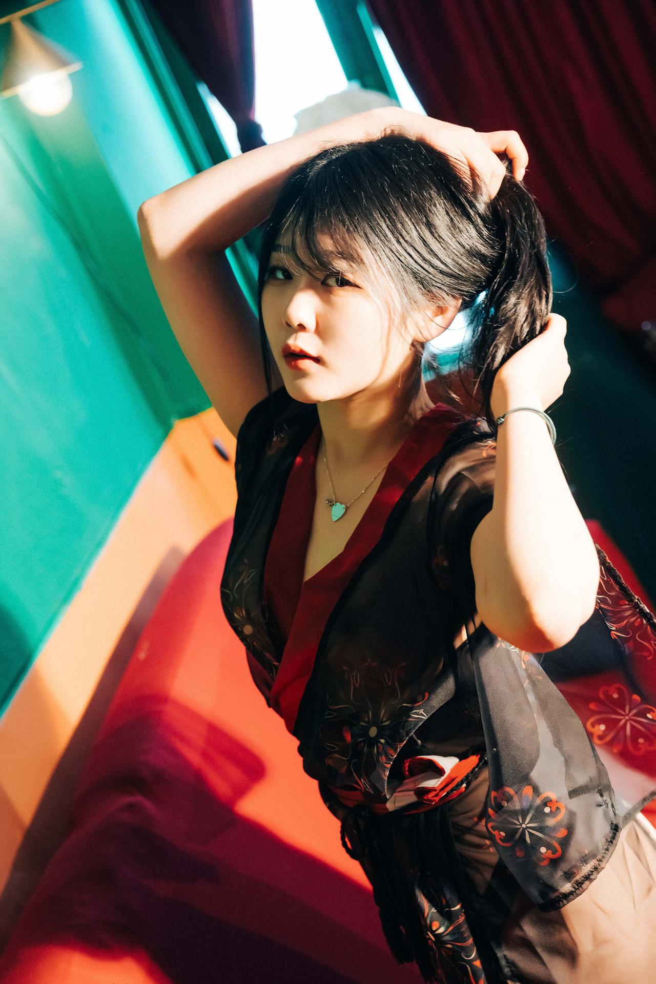 ZIA.Kwon 권지아, Loozy ‘Kunoichi’ Set.01(40P)