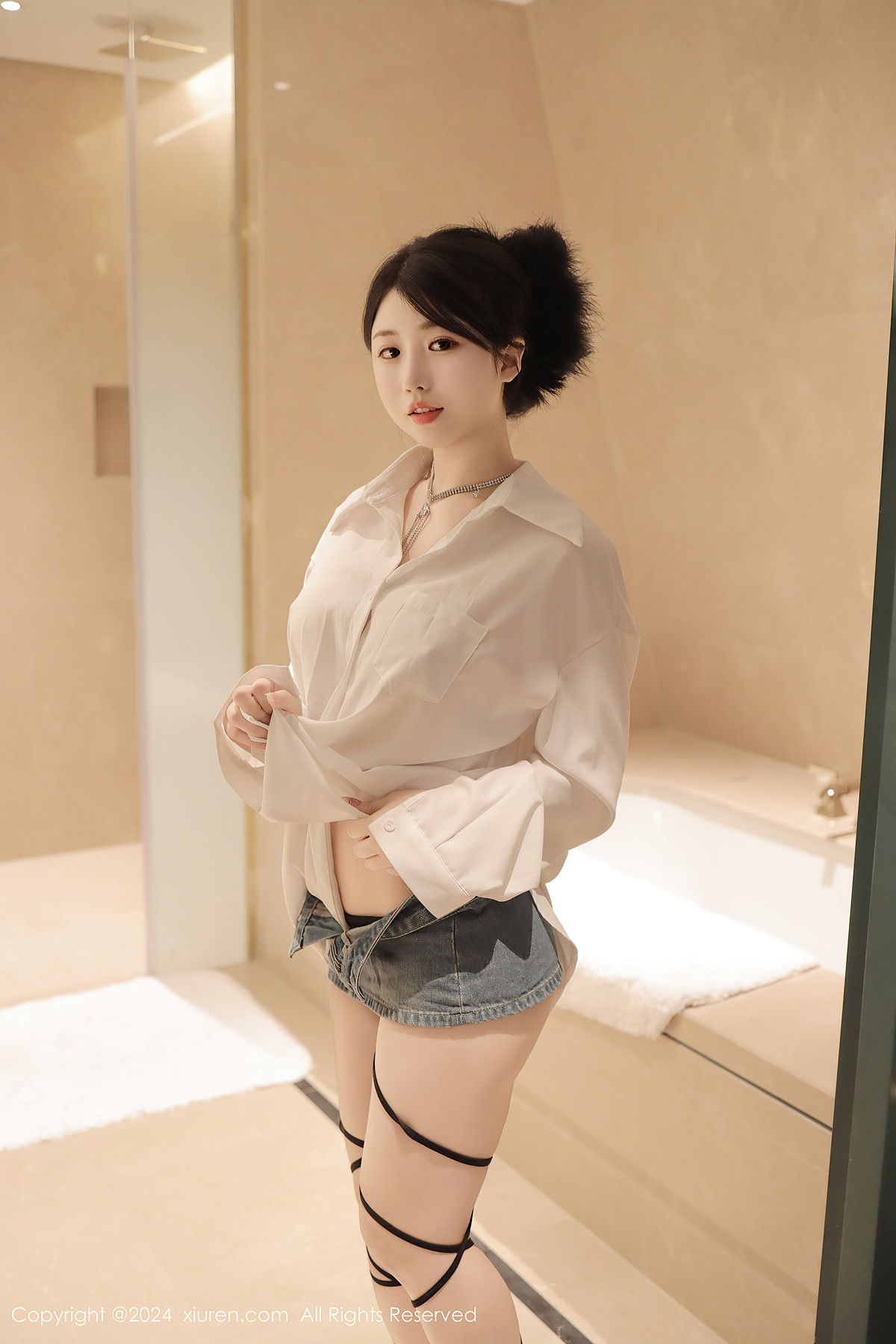XiuRen秀人网 No.8400 陈小花ChenXiaohua(79P)