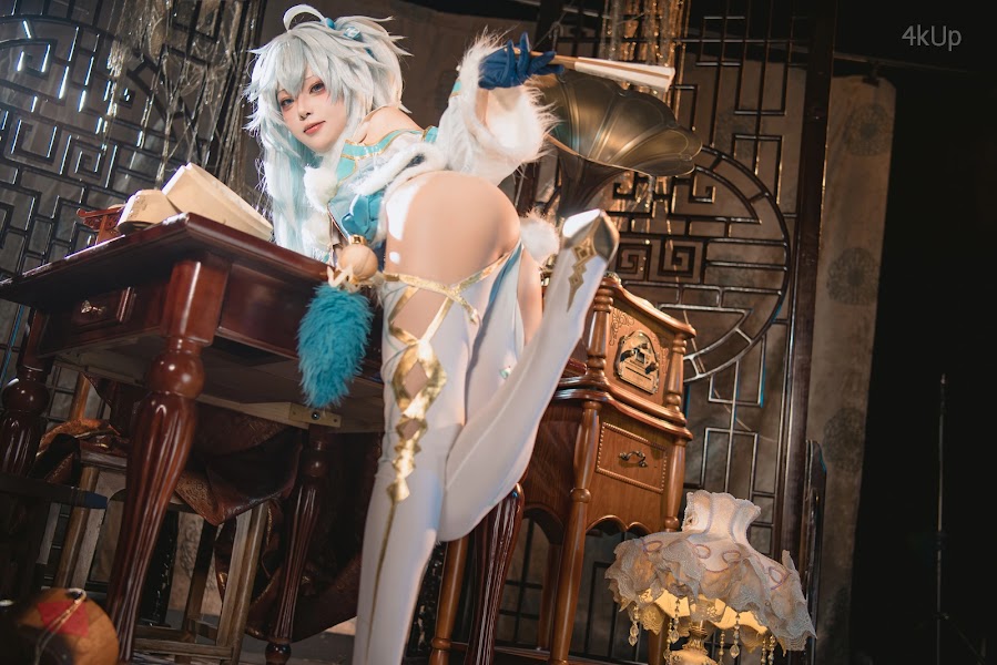 Coser@矢量鱼 少女前线云图计划 芙洛伦