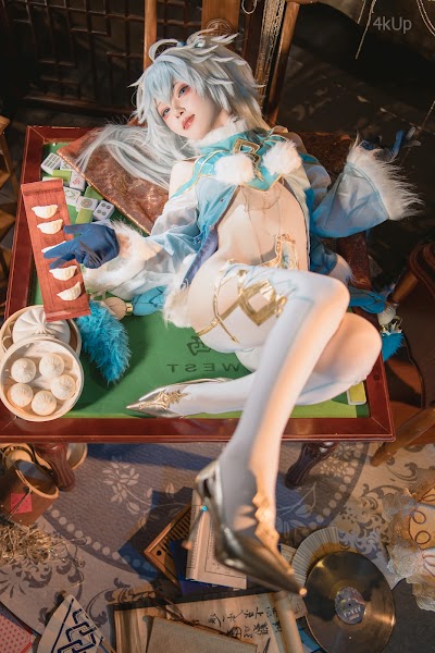 Coser@矢量鱼 少女前线云图计划 芙洛伦