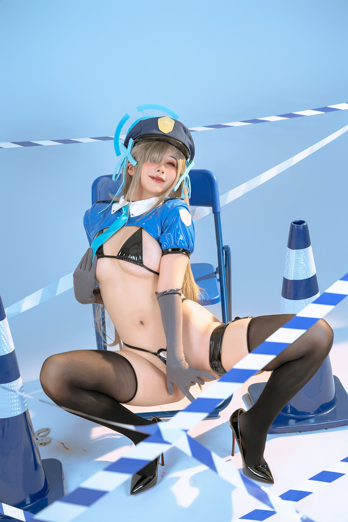 Cosplay 云溪溪Yunx1x1 奶桃 蔚蓝档案 之濑明日奈 Set.02(50P)