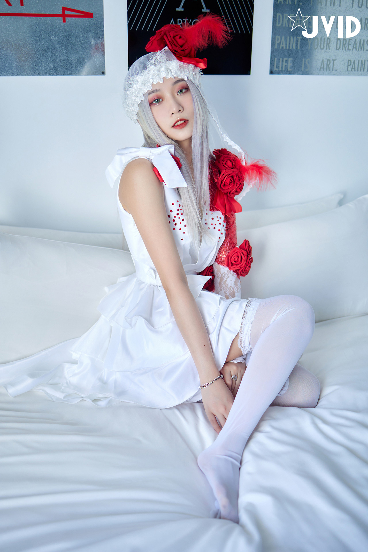 JVID Verna 「萬聖節鬼魅之月」 第五人格調香師Verna性感解密 隱藏版影片 Set.02(51P)