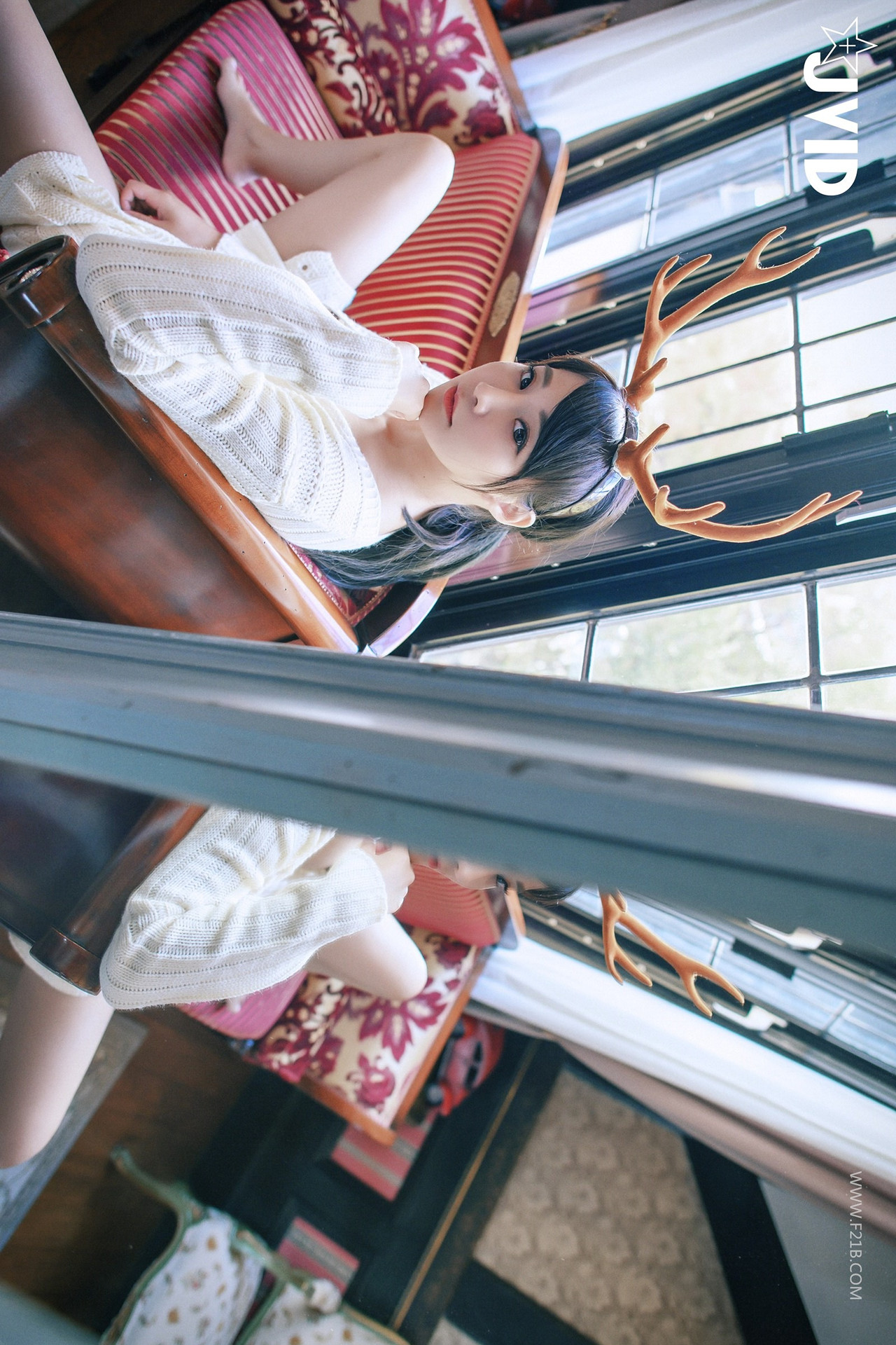 JVID Lele 樂樂 – 全輯上空無碼 巨乳校花 樂樂－鹿角loli的報恩！ Set.01(38P)