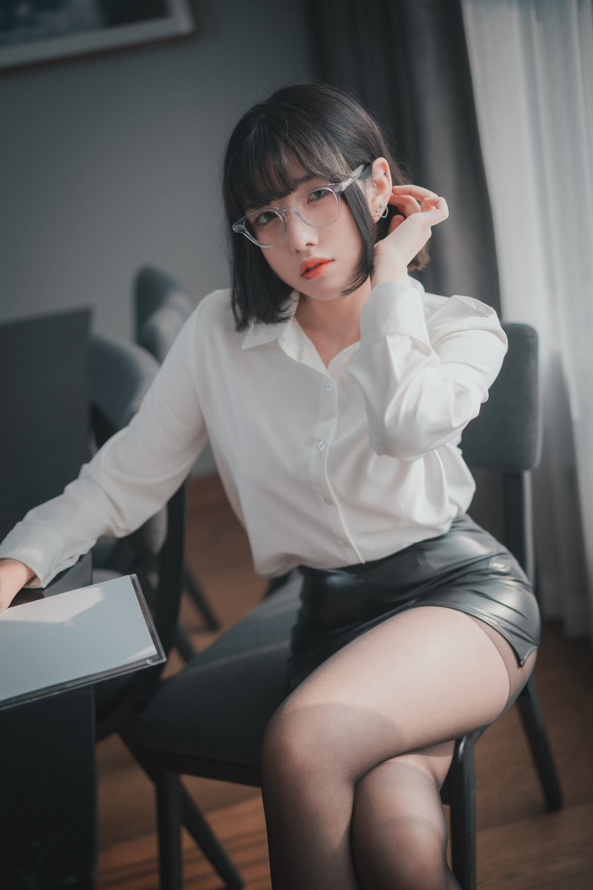 Sonson 손손, DJAWA ‘Need Your Approval’ Set.01(40P)