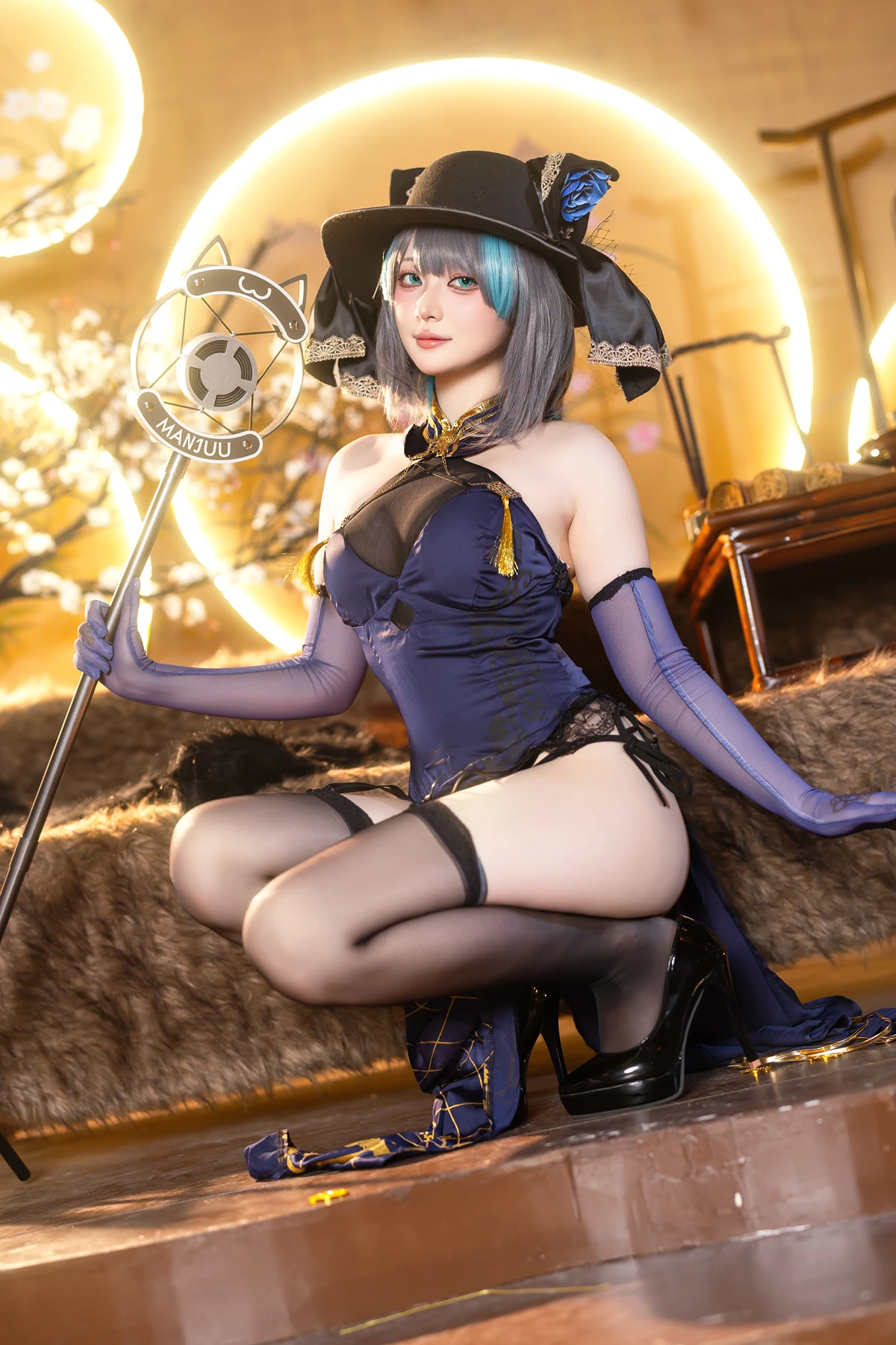 Cosplay 屿鱼 – 金装猫猫头