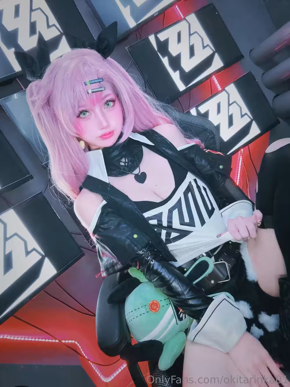 Okita Rinka – Nicole DeMara