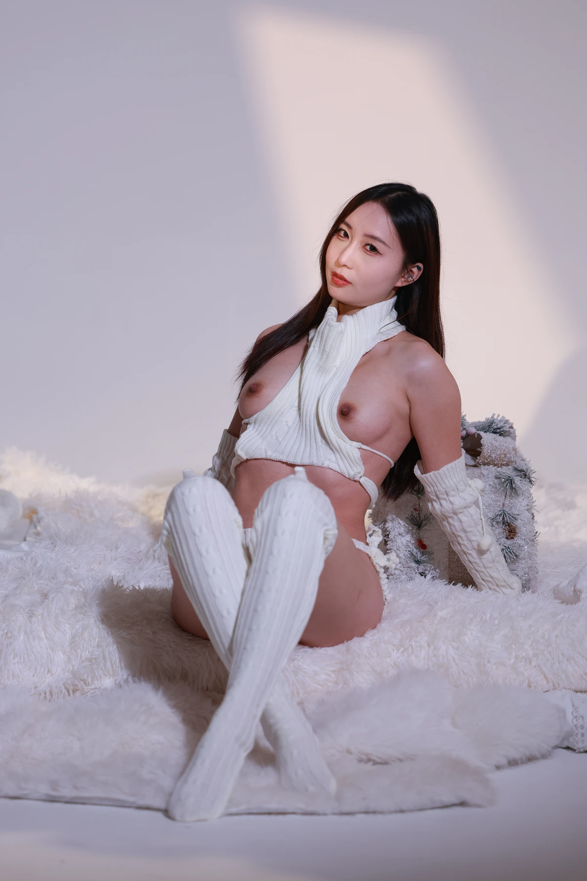 LiLi – 極品國模 大尺度 私拍 視圖 Set.01
