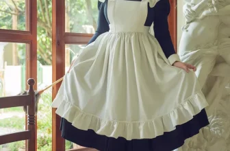 人氣Coser不呆貓OL頂頭上司主題性感OL制服露白色內衣配超薄黑絲秀曼妙身姿誘惑寫真91P-02