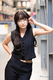 SiS Magazine P3