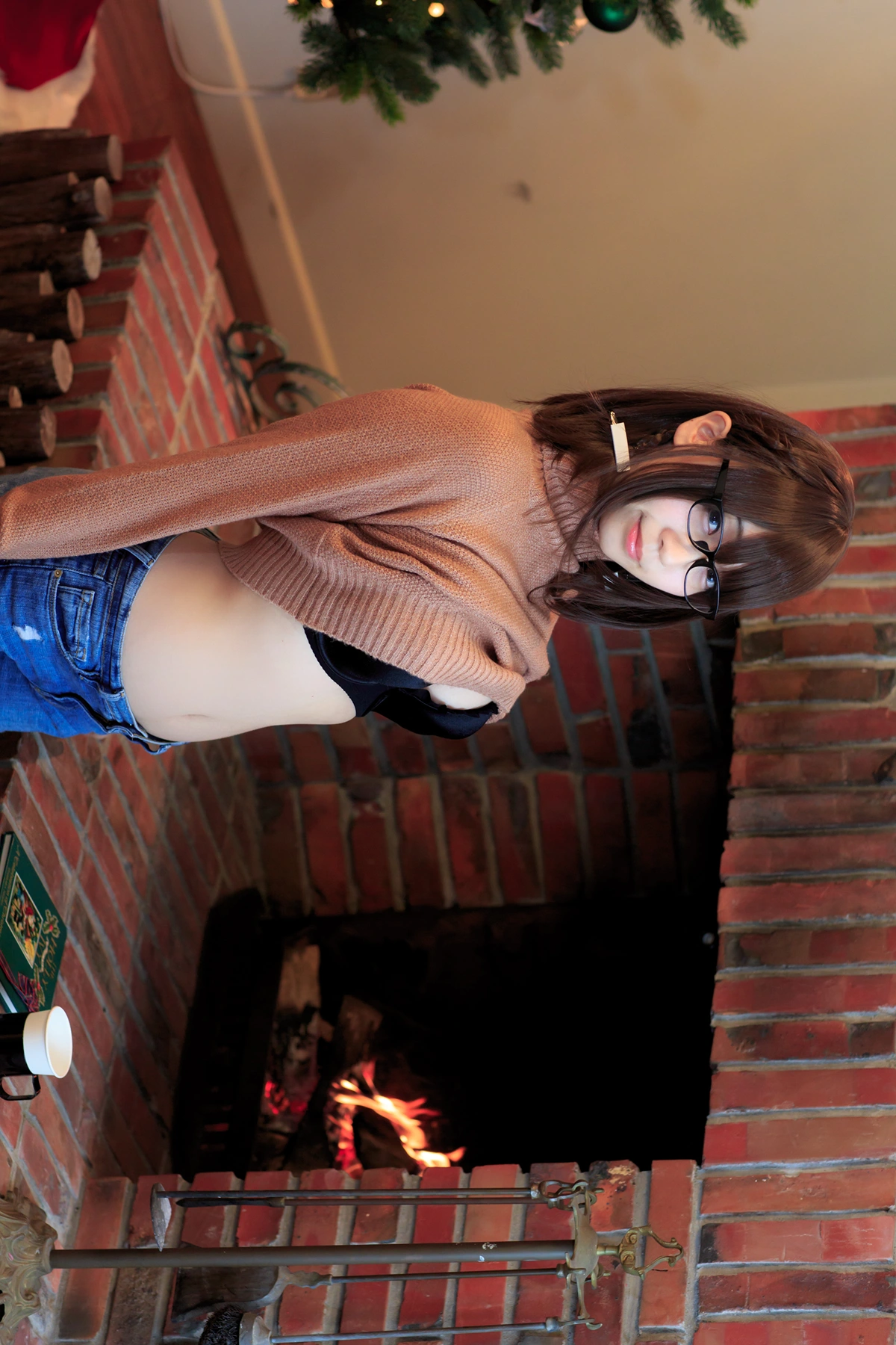 Moe Iori 伊織もえ, 写真集 (月曜日のあの子) Set.01