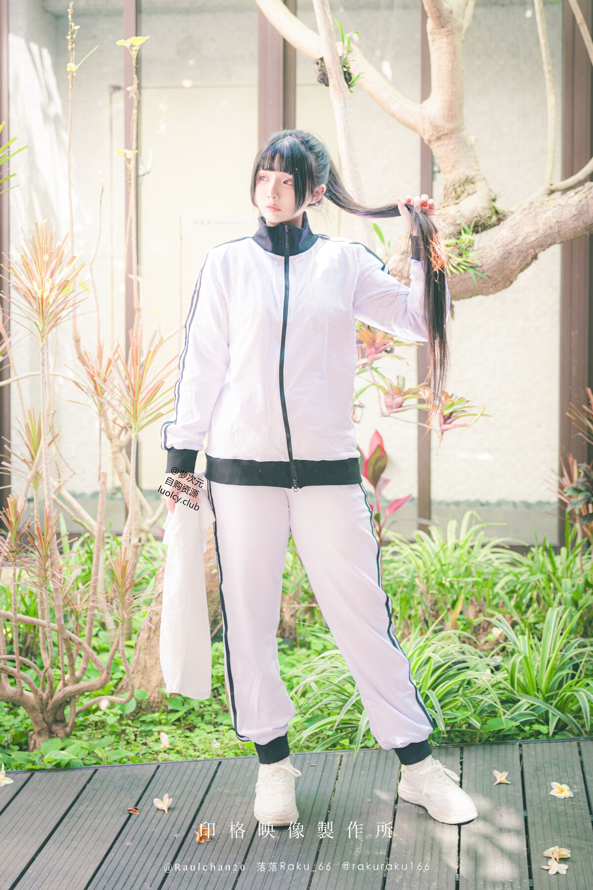 Coser@落落Raku – 锻炼日 Exercise Day (62P – 1V)