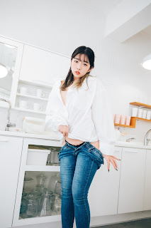 [Loozy] Sonson (손손) – Nude Apron