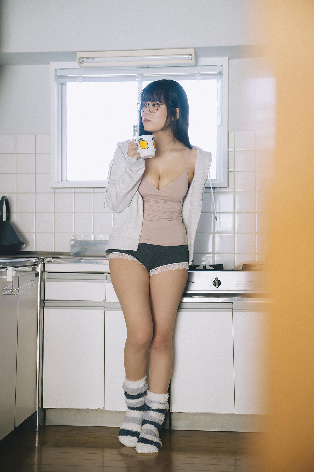 JP Shinonome Umi 東雲うみ – 彼女が部屋でしたいこと ENTAMEデジタル写真集 (49P)