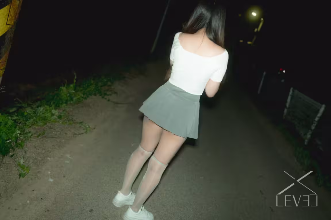 ura-booksfeerweight(52p)中的色情明星