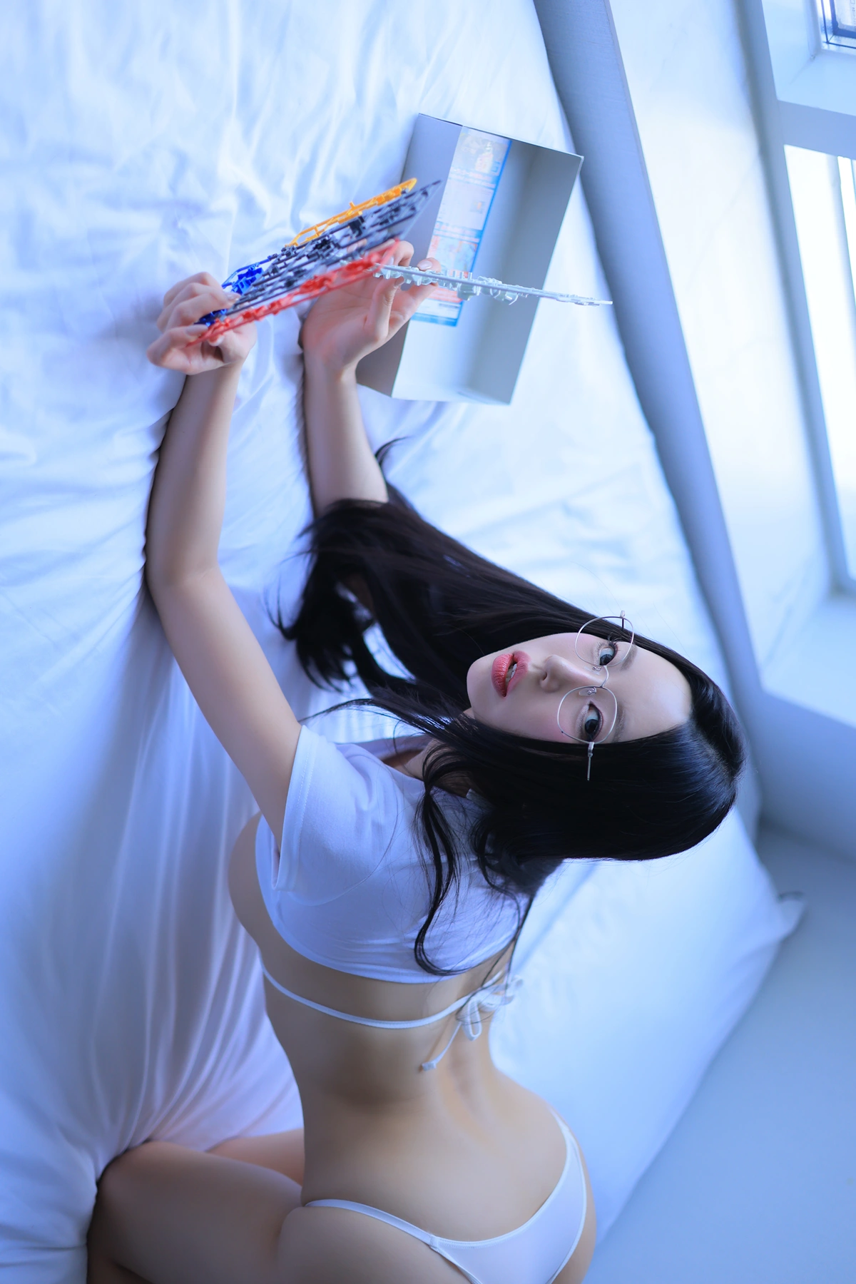 Dongeuran 동그란, PhotoBook 「Toy」 Set.04