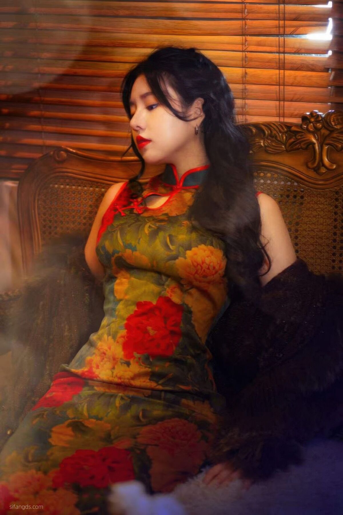 Sha Le Mei Xiao Cang Lao Shi 莎乐美小苍老师 – 网红外围 最新私密群门槛福利 Part02 (61P)