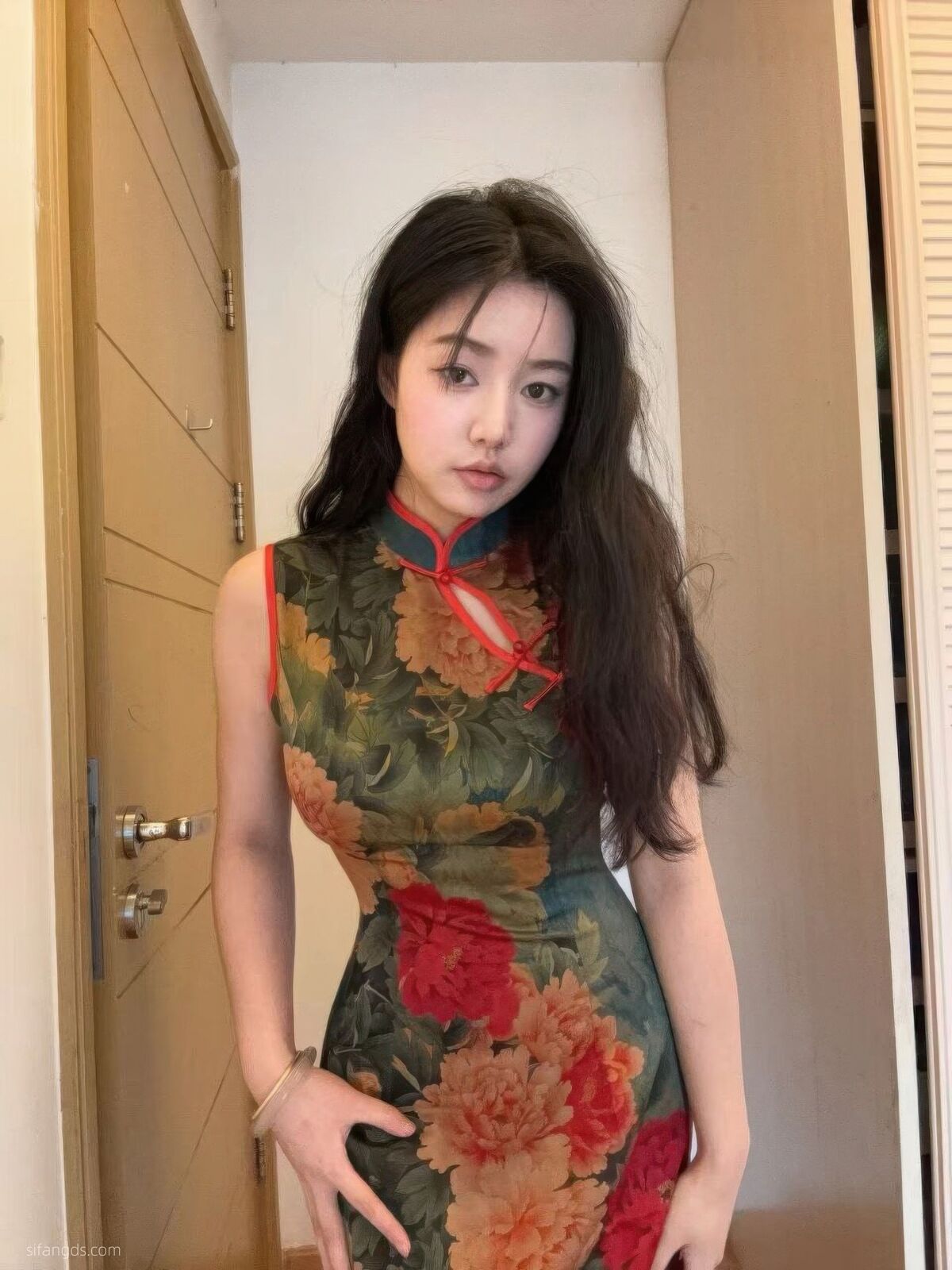 Sha Le Mei Xiao Cang Lao Shi 莎乐美小苍老师 – 网红外围 最新私密群门槛福利 Part02 (61P)