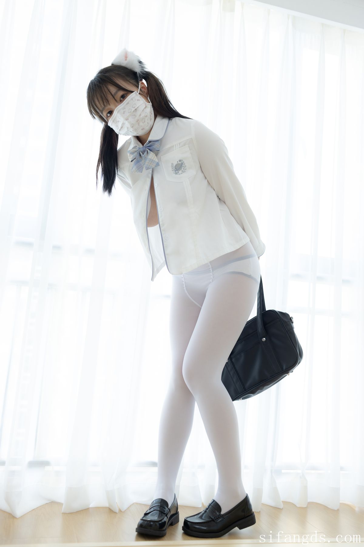 Shao Nu Zhi Xu 少女秩序 – 超级VIP 内部高价定制 R18 JK束缚 Part03 (61P)