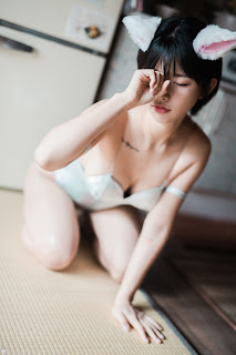 [PINK] U.Hwa (은유화) – My Cat