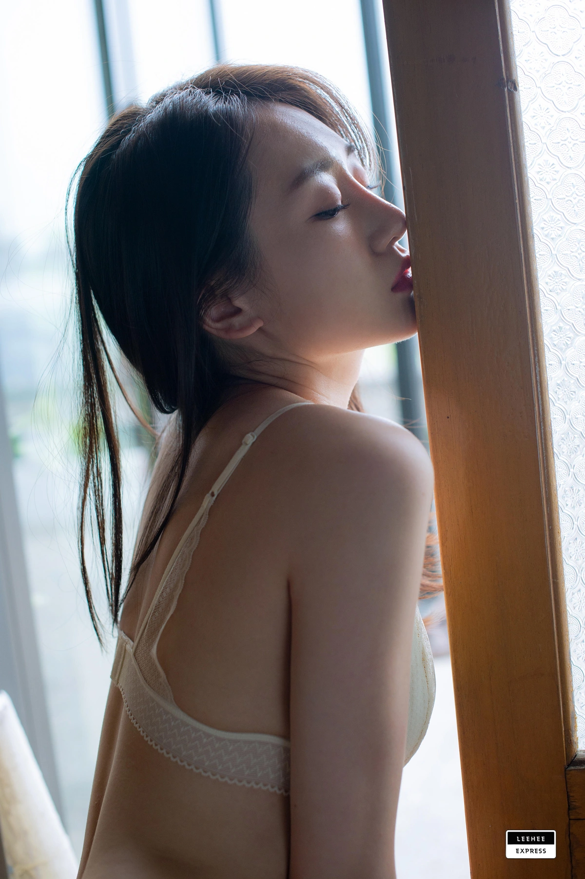 Na Kyung 나경, LEEHEE EXPRESS LERB-093 Set.01