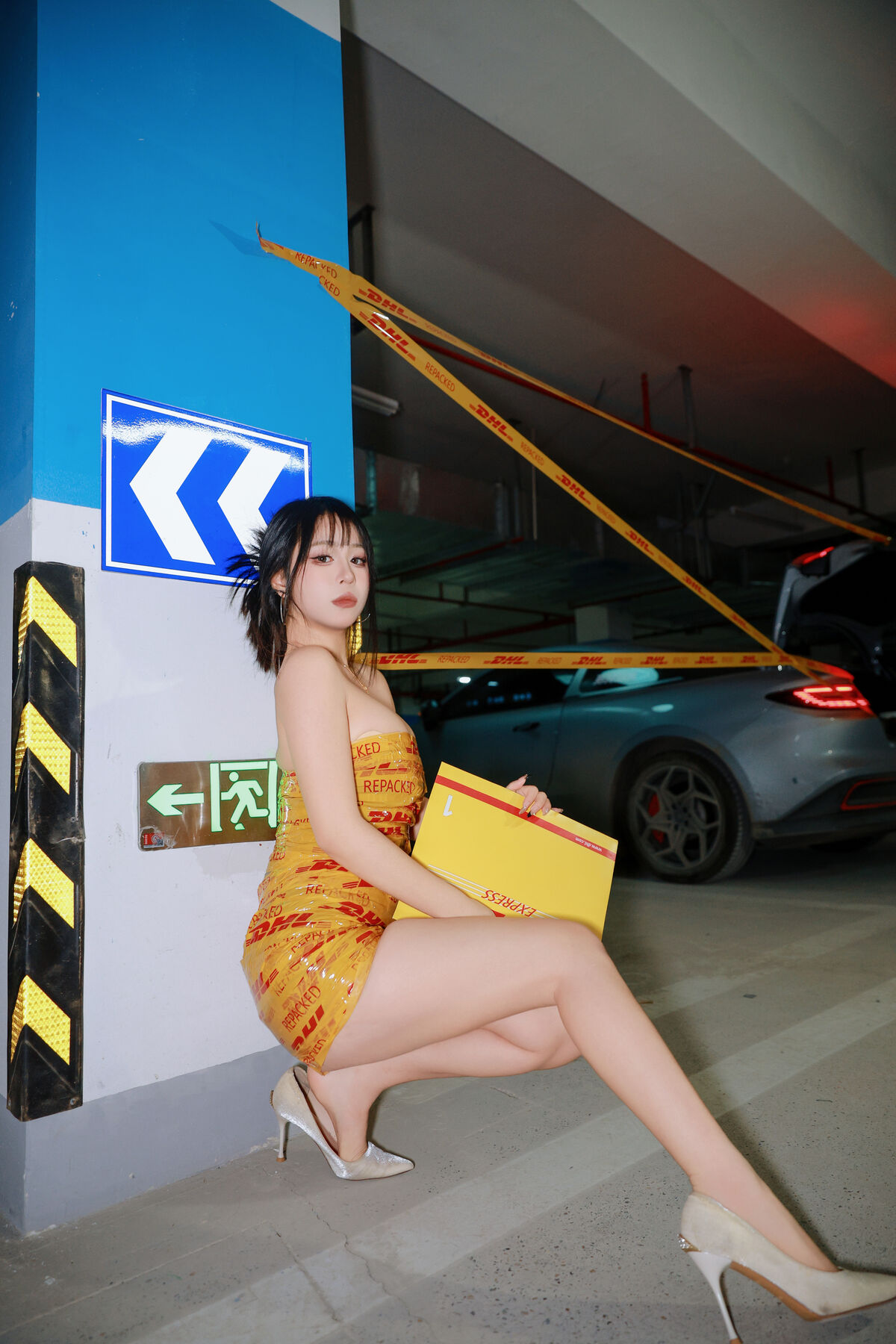 YiTuYu艺图语 Vol.8494 王哪跑 (28P)