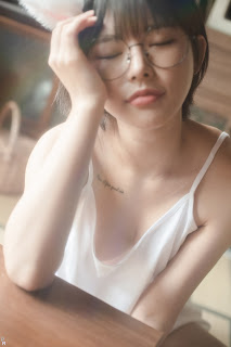[PINK] U.Hwa (은유화) – My Cat