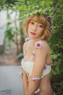 LENS LENS Photography P1