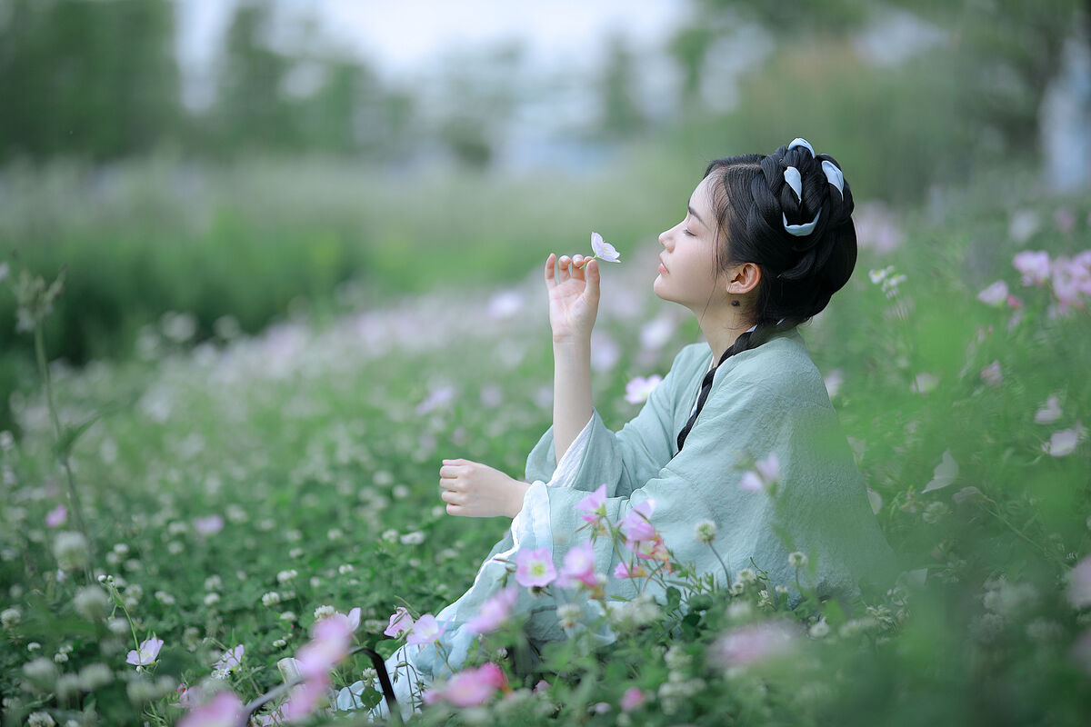 YiTuYu艺图语 Vol.8480 一朵 (23P)