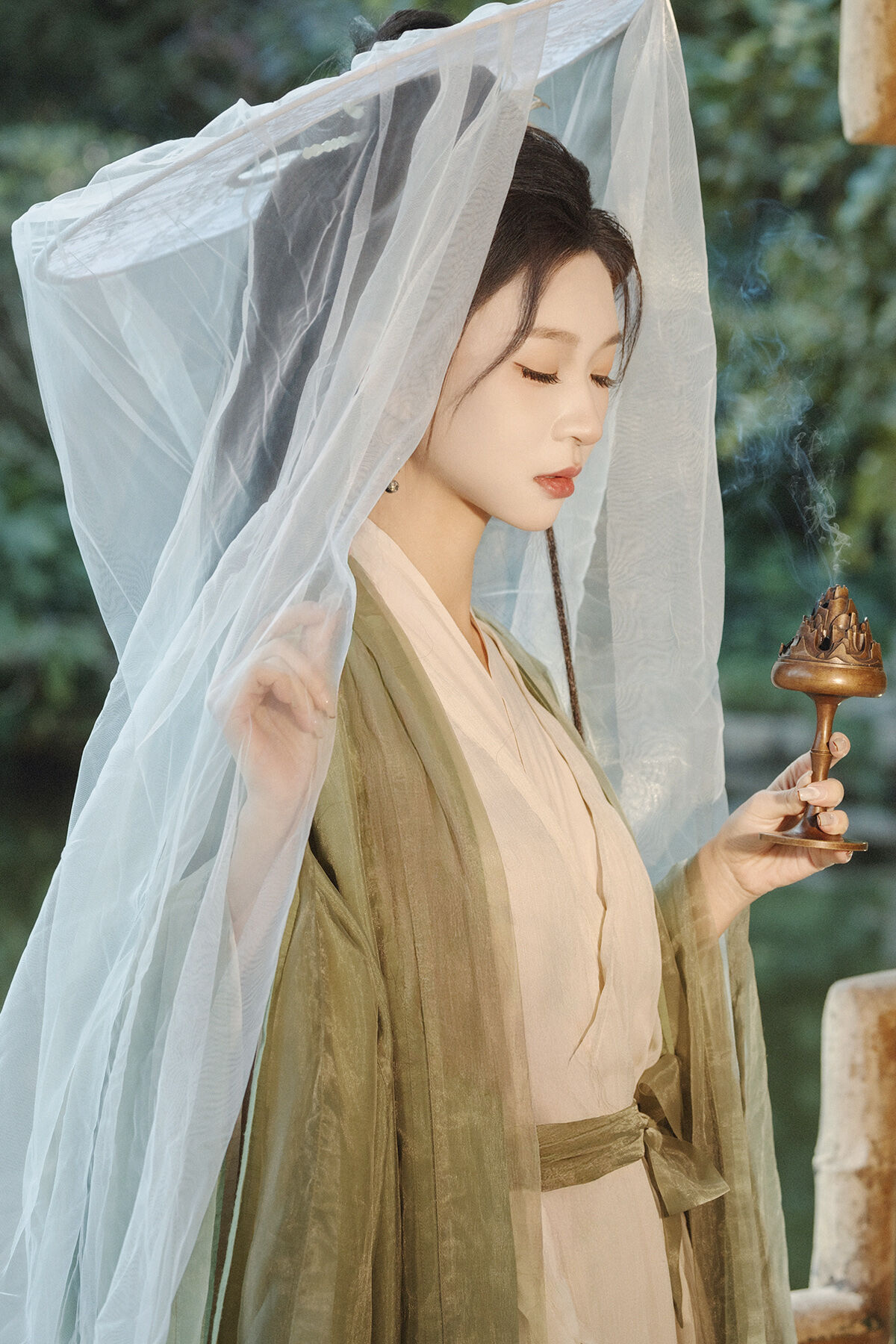 YiTuYu艺图语 Vol.8473 失眠面包蟹 (31P)