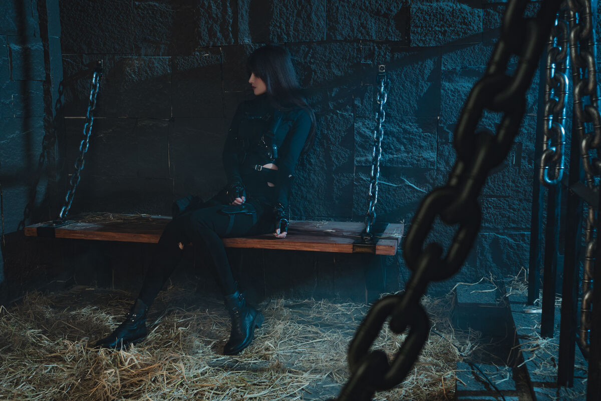 Coser@鹿八岁 – 特工的堕落 后篇 Part01 (56P – 1V)
