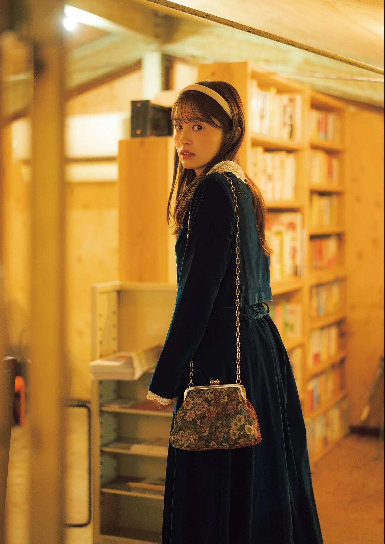 Rikako Aida 逢田梨香子, 写真集 「日々」 Set.03