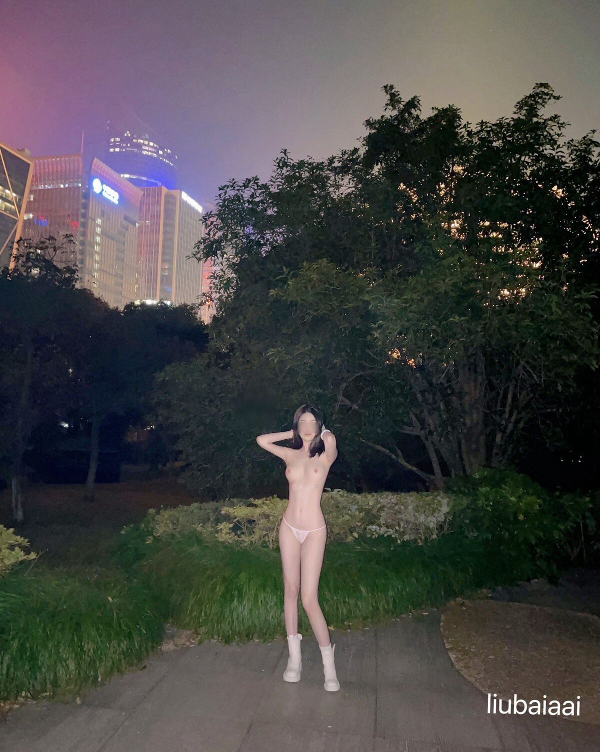 liubaiaai – 極品女神美穴超粉爽爆啪啪啪 (38P – 15V)