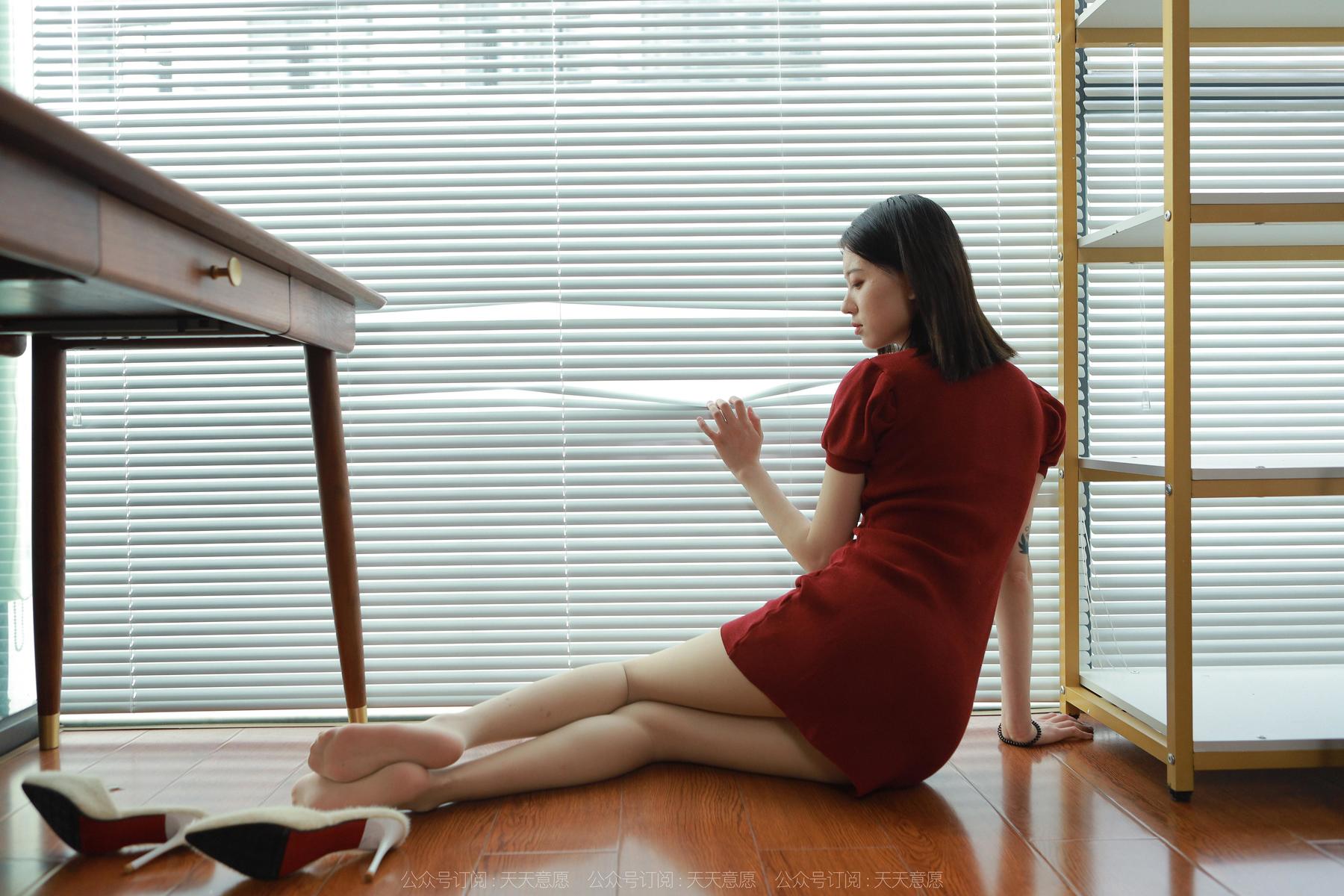 IESS异思趣向 - 模特：红龙 《新人报道》