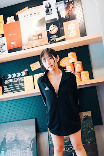 [Loozy] Sonson (손손) – Cinema Girl (+S.Ver)