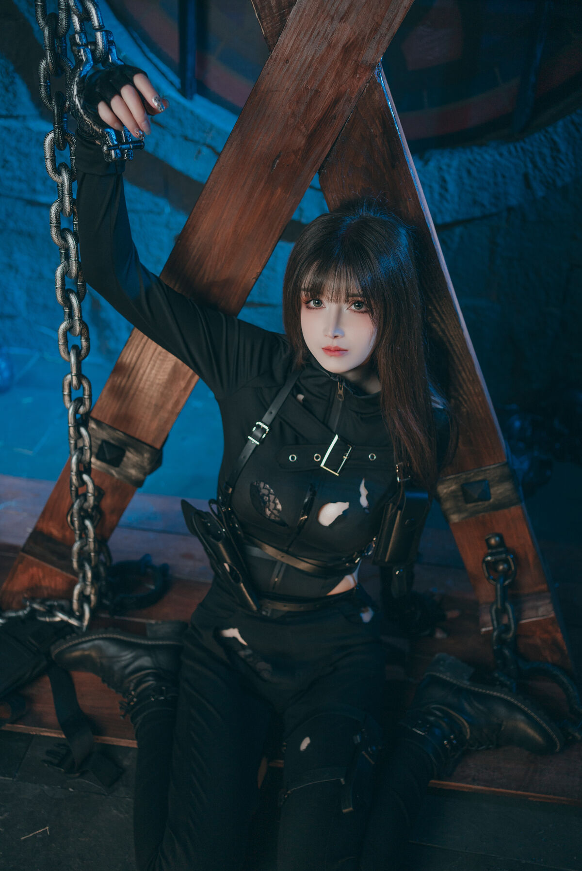 Coser@鹿八岁 – 特工的堕落 后篇 Part01 (56P – 1V)