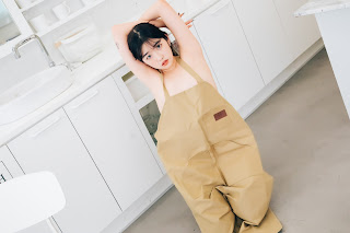 [Loozy] Sonson (손손) – Nude Apron
