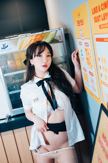 [Loozy] Son Ye-Eun (손예은) – Ticket Girl